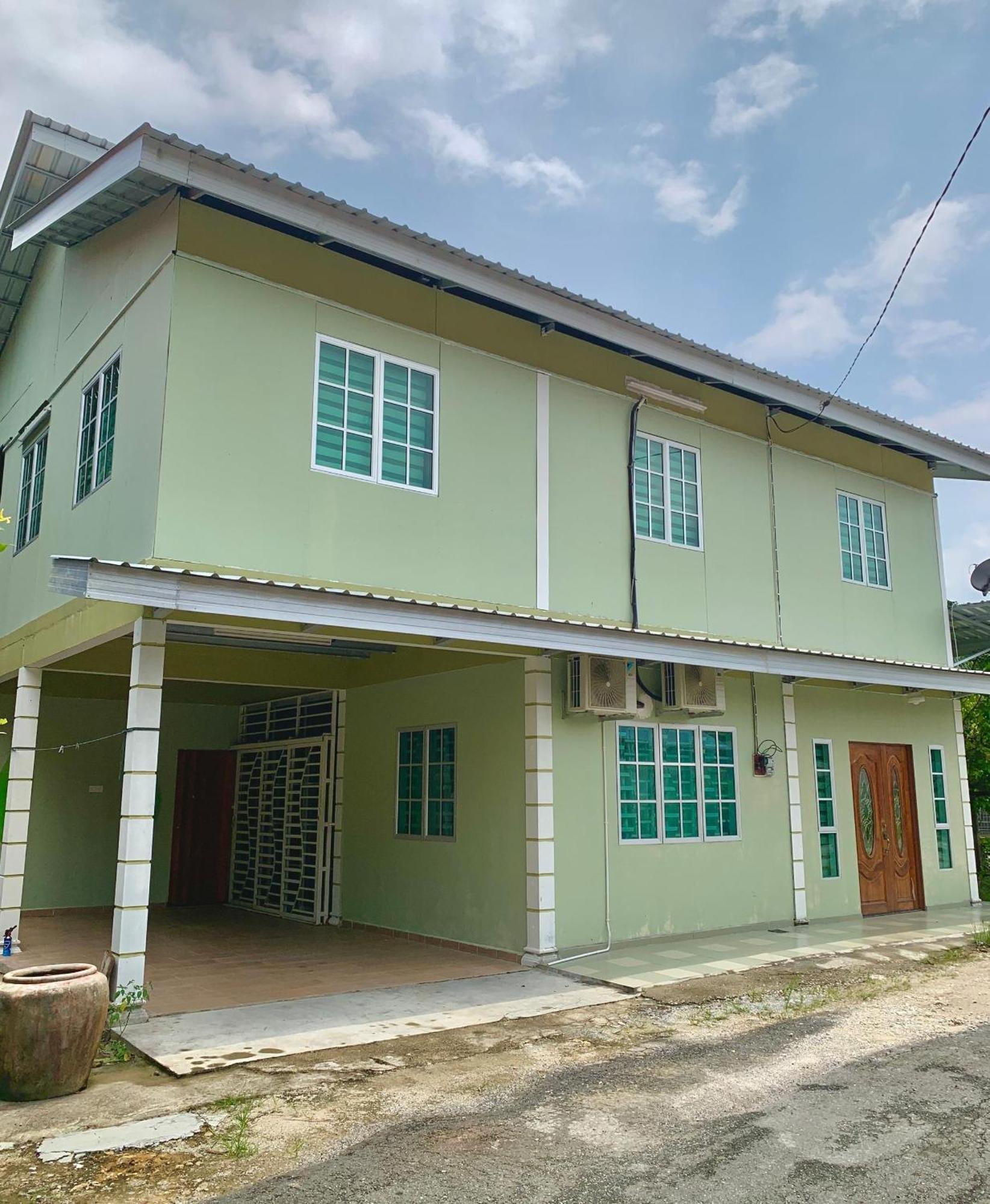 Tiara Inn Homestay 2 Tingkat Pontian Johor Pontian Besar 외부 사진